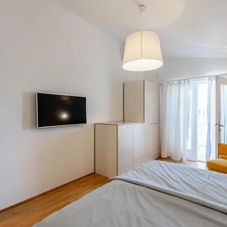 Apartment Siranovic Nin